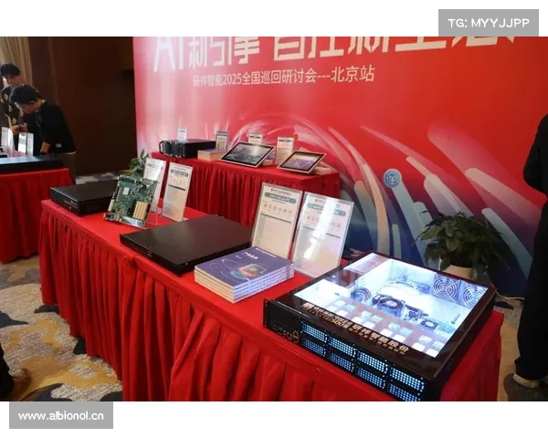 智能穿线车巡回服务:全国百城免费保养球拍特惠促销 智能穿线车巡回服务:全国百城免费保养球拍特惠促销